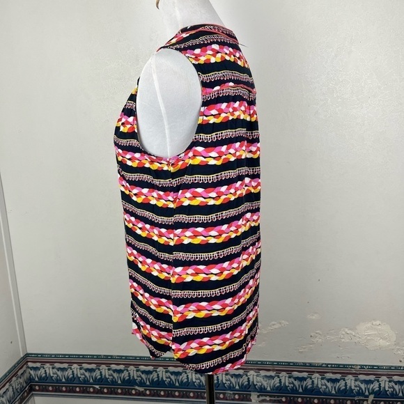 𝅺MODCLOTH Sleeveless Blouse V-neck Large - Picture 7 of 10